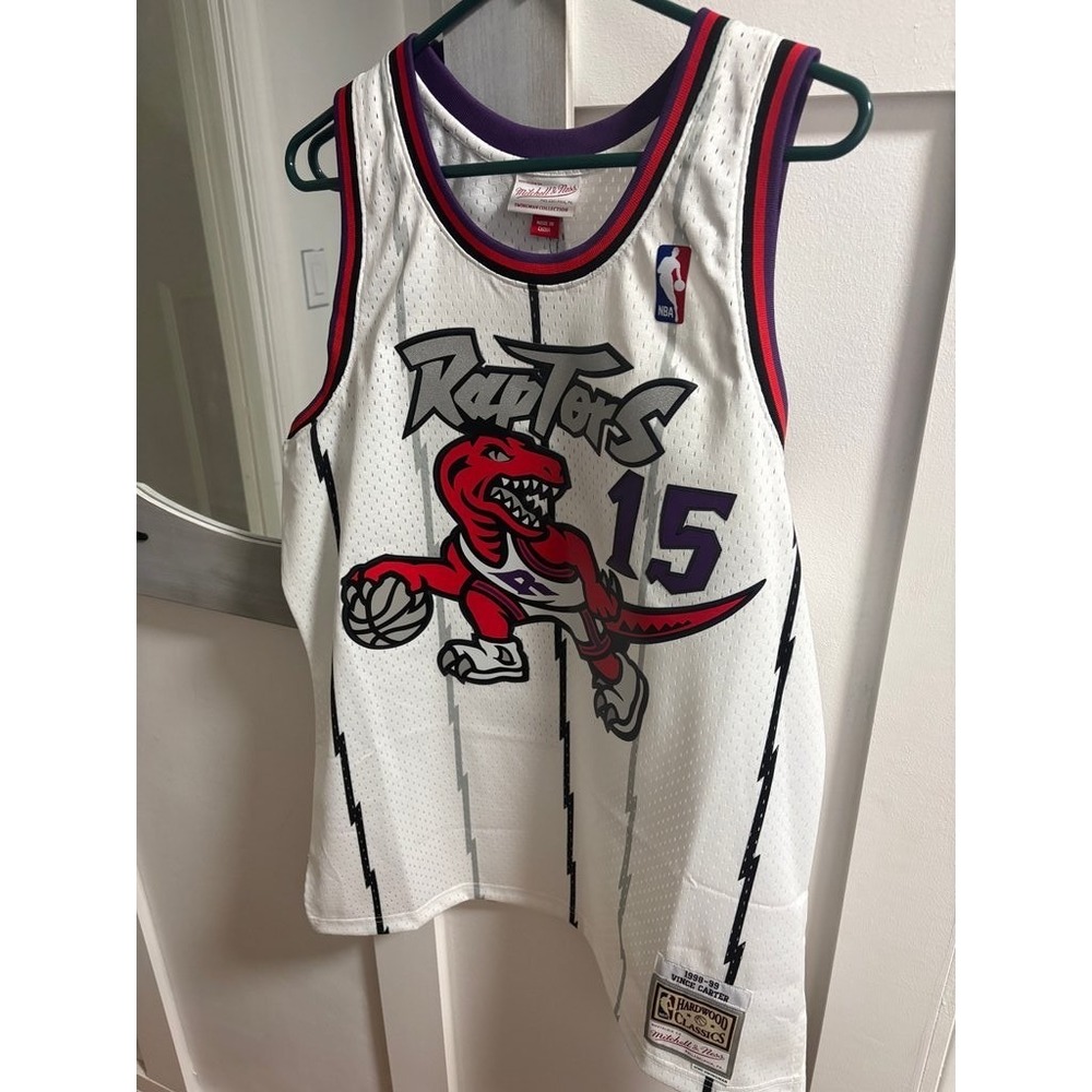 Mitchell & Ness Vince Carter 98-99 Toronto Raptors Jersey